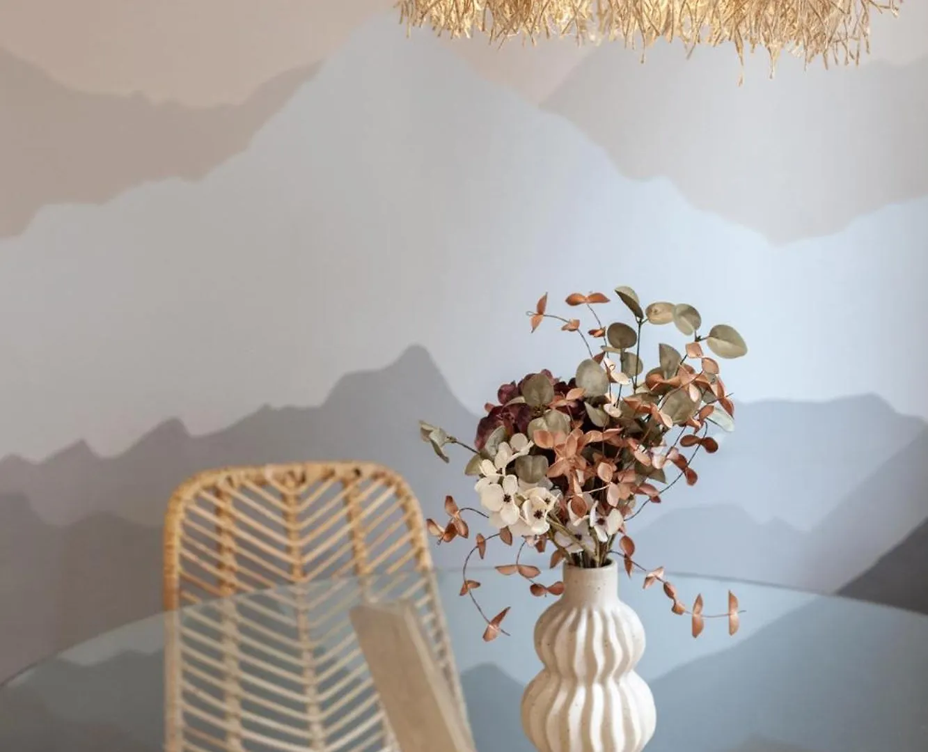 Stylish Flat Near Rynok Square-Self Check-In & Netflix